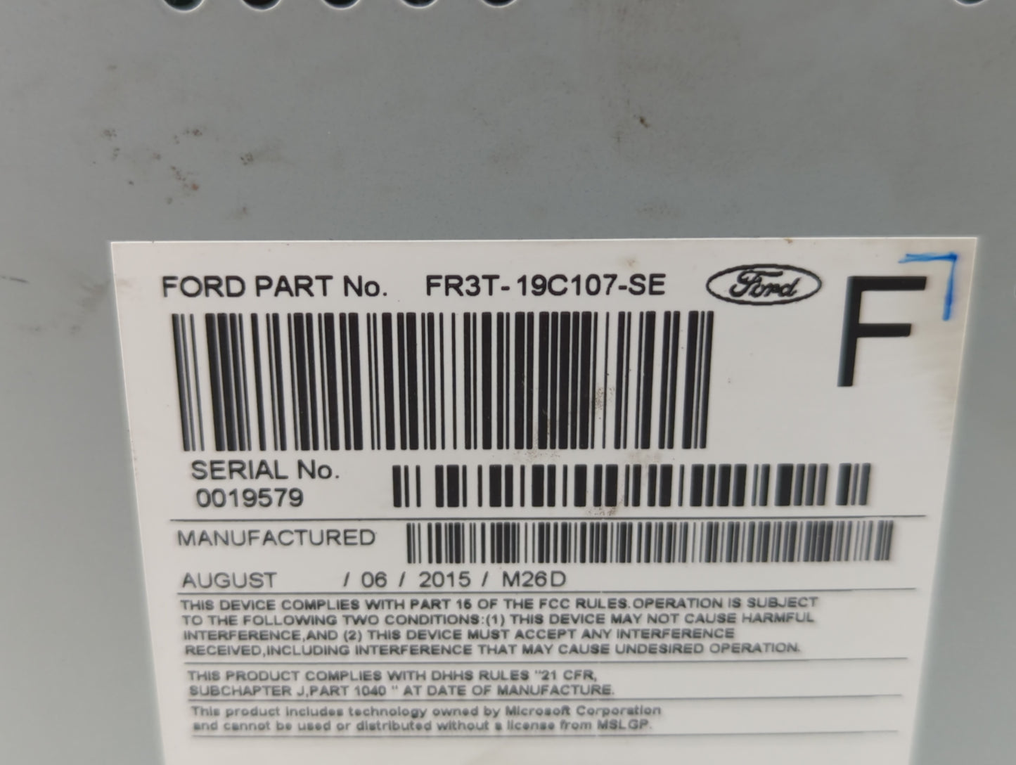 2015-2016 Ford Mustang Radio AM FM Cd Player Receiver Replacement P/N:FR3T-19C107-SE Fits Fits 2015 2016 OEM Used Auto Parts