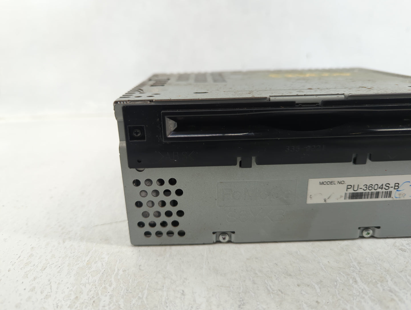 2015-2016 Ford Mustang Radio AM FM Cd Player Receiver Replacement P/N:FR3T-19C107-TF Fits Fits 2015 2016 OEM Used Auto Parts