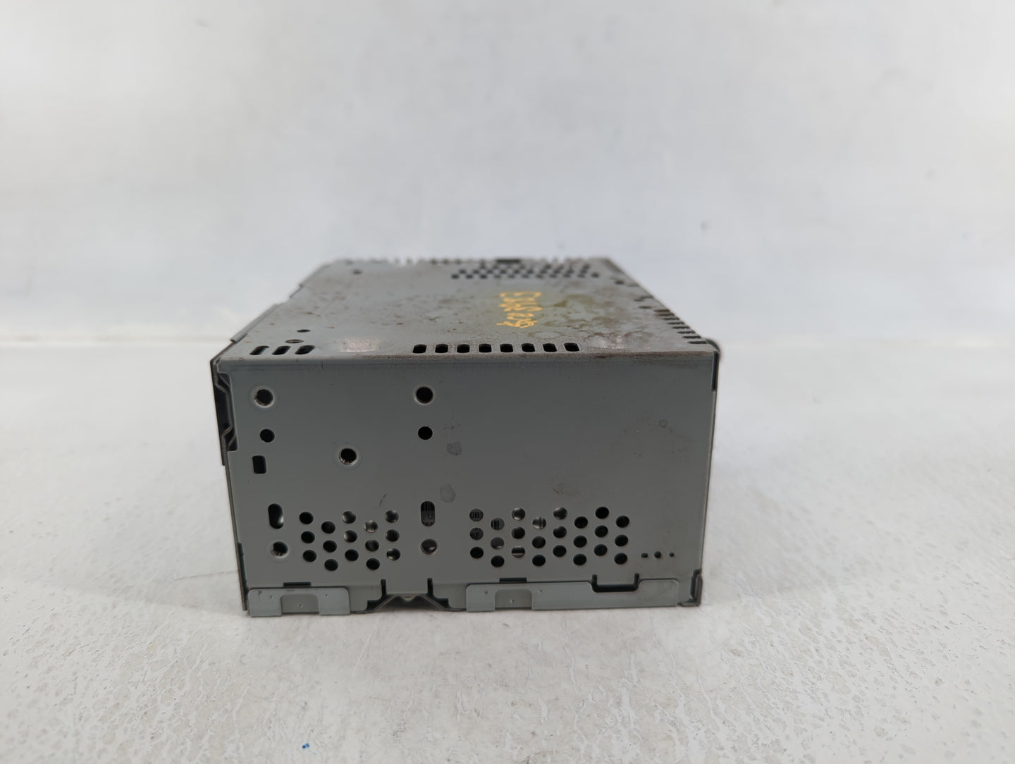 2015-2016 Ford Mustang Radio AM FM Cd Player Receiver Replacement P/N:FR3T-19C107-TF Fits Fits 2015 2016 OEM Used Auto Parts