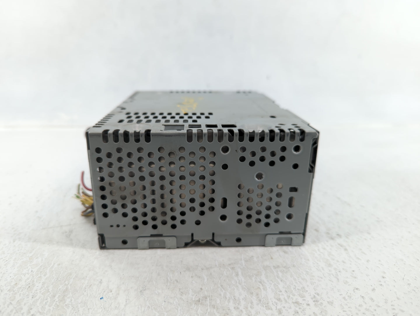 2015-2016 Ford Mustang Radio AM FM Cd Player Receiver Replacement P/N:FR3T-19C107-SE Fits Fits 2015 2016 OEM Used Auto Parts