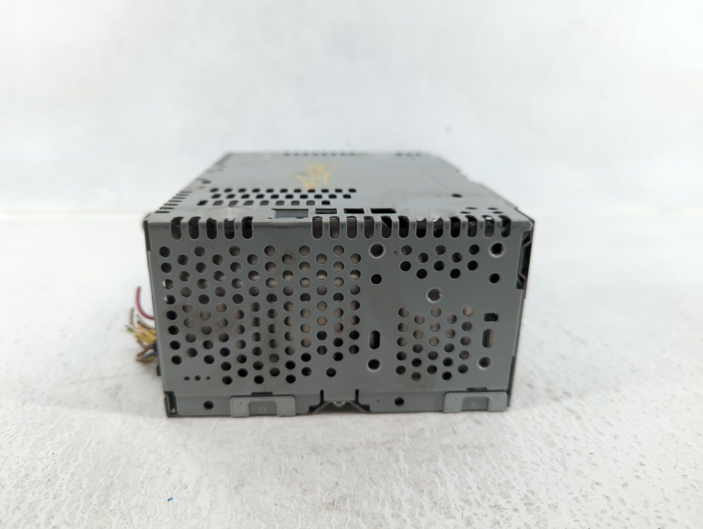 2015-2016 Ford Mustang Radio AM FM Cd Player Receiver Replacement P/N:FR3T-19C107-SE Fits Fits 2015 2016 OEM Used Auto Parts
