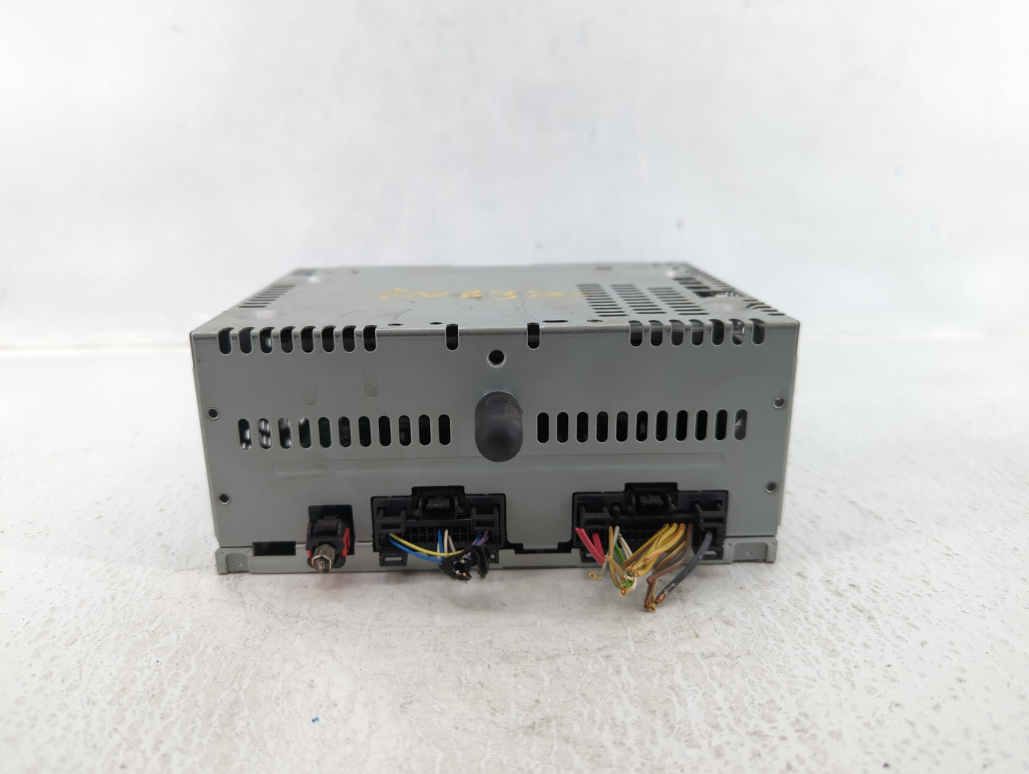2015-2016 Ford Mustang Radio AM FM Cd Player Receiver Replacement P/N:FR3T-19C107-SE Fits Fits 2015 2016 OEM Used Auto Parts