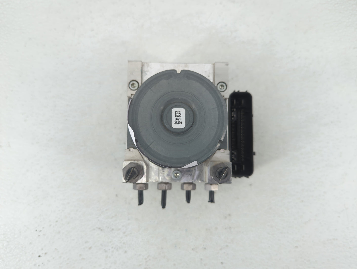 2015-2020 Ford Mustang ABS Pump Control Module Replacement P/N:GR3C-2C405-BC GR3C-2C405-BE Fits Fits 2015 2016 2017 2018 201