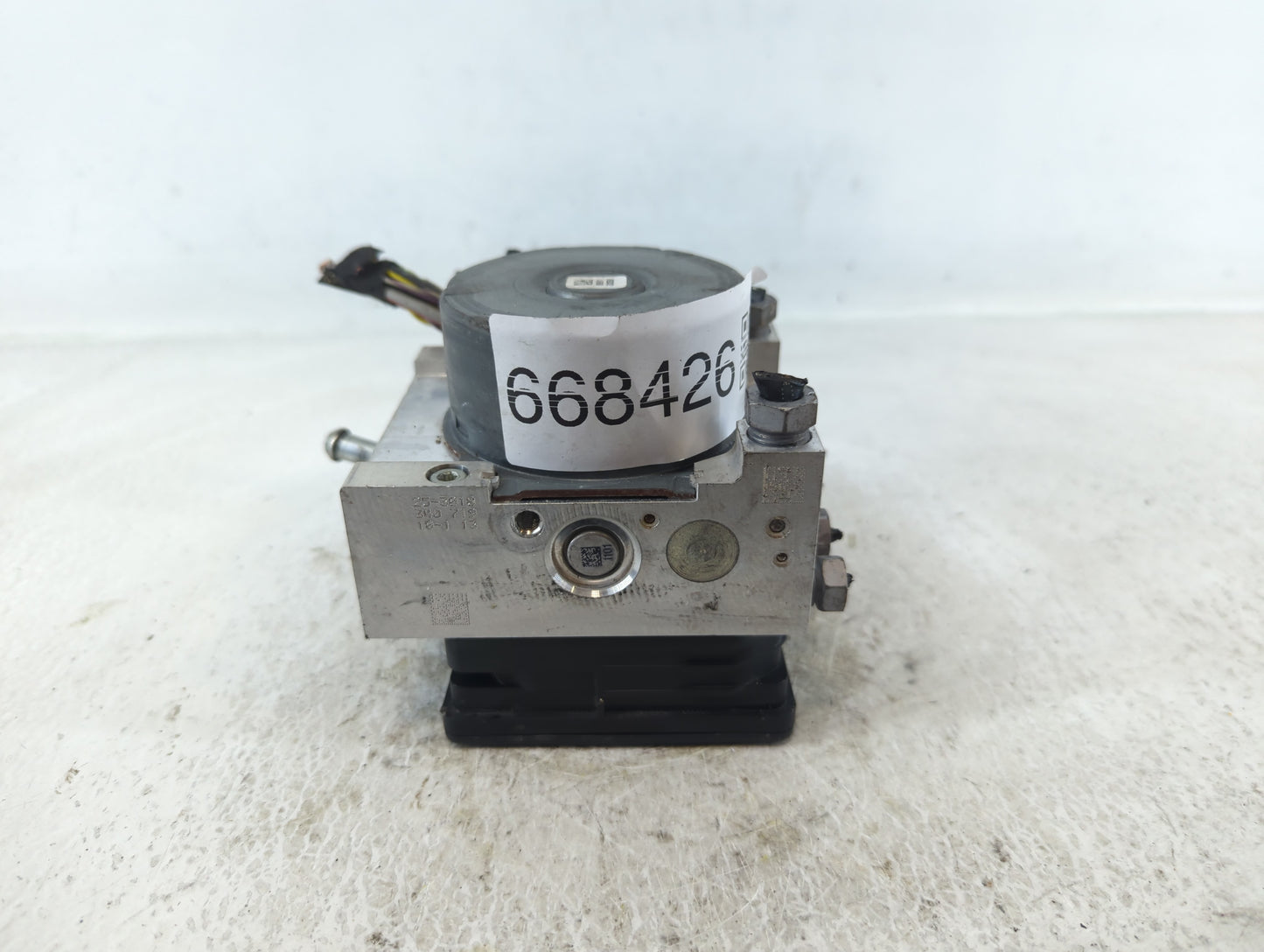 2015-2020 Ford Mustang ABS Pump Control Module Replacement P/N:GR3C-2C405-BC Fits Fits 2015 2016 2017 2018 2019 2020 OEM Use