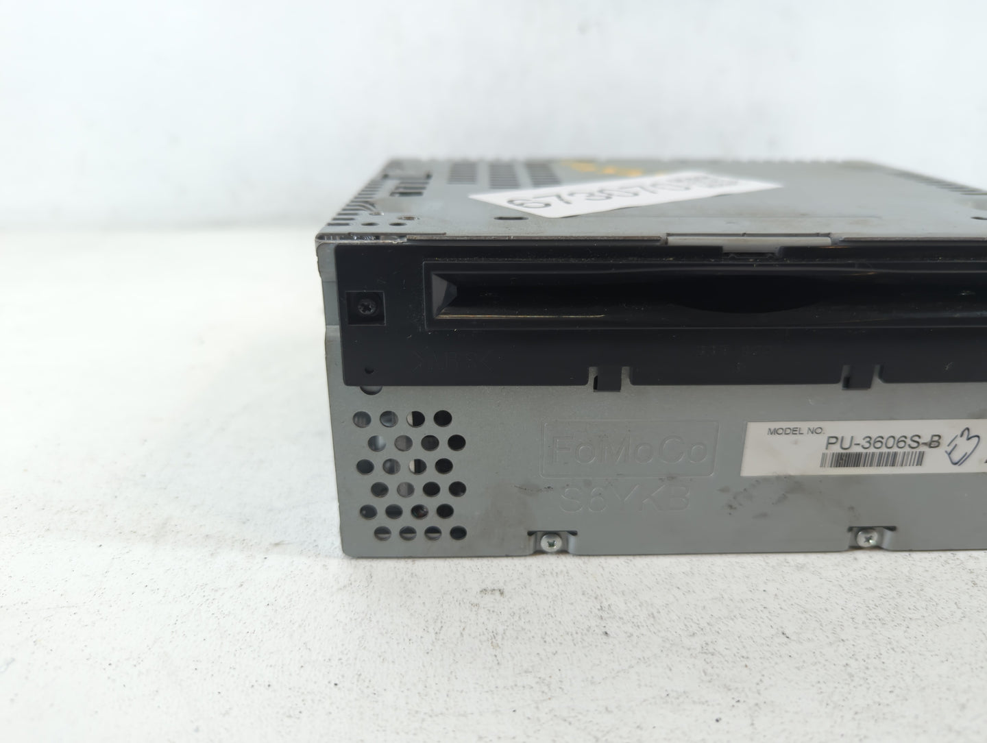 2015-2016 Ford Mustang Radio AM FM Cd Player Receiver Replacement P/N:FR3T-19C107-JJ Fits Fits 2015 2016 OEM Used Auto Parts