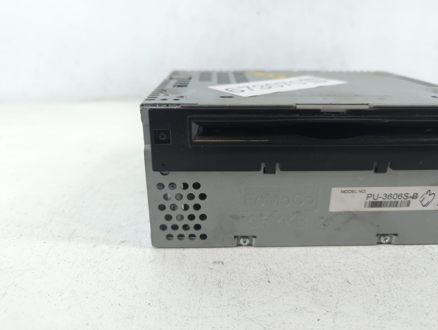 2015-2016 Ford Mustang Radio AM FM Cd Player Receiver Replacement P/N:FR3T-19C107-JJ Fits Fits 2015 2016 OEM Used Auto Parts