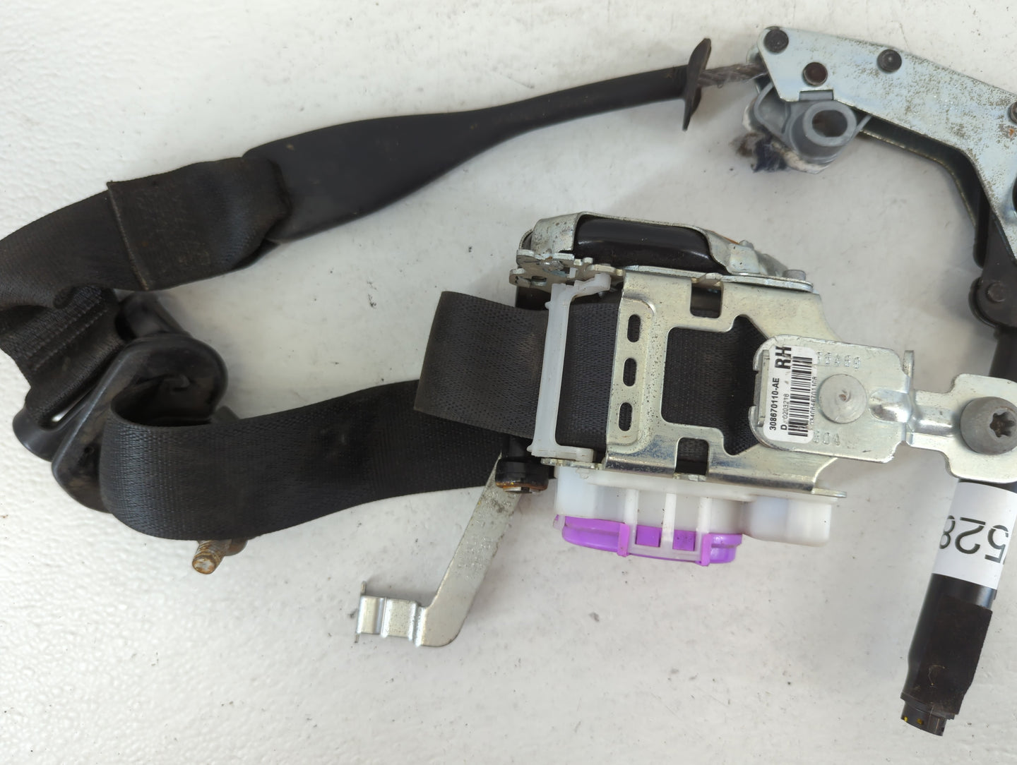 2015-2017 Ford Mustang Passenger Right Seat Belt Front Retractor - Oemusedautoparts1.com