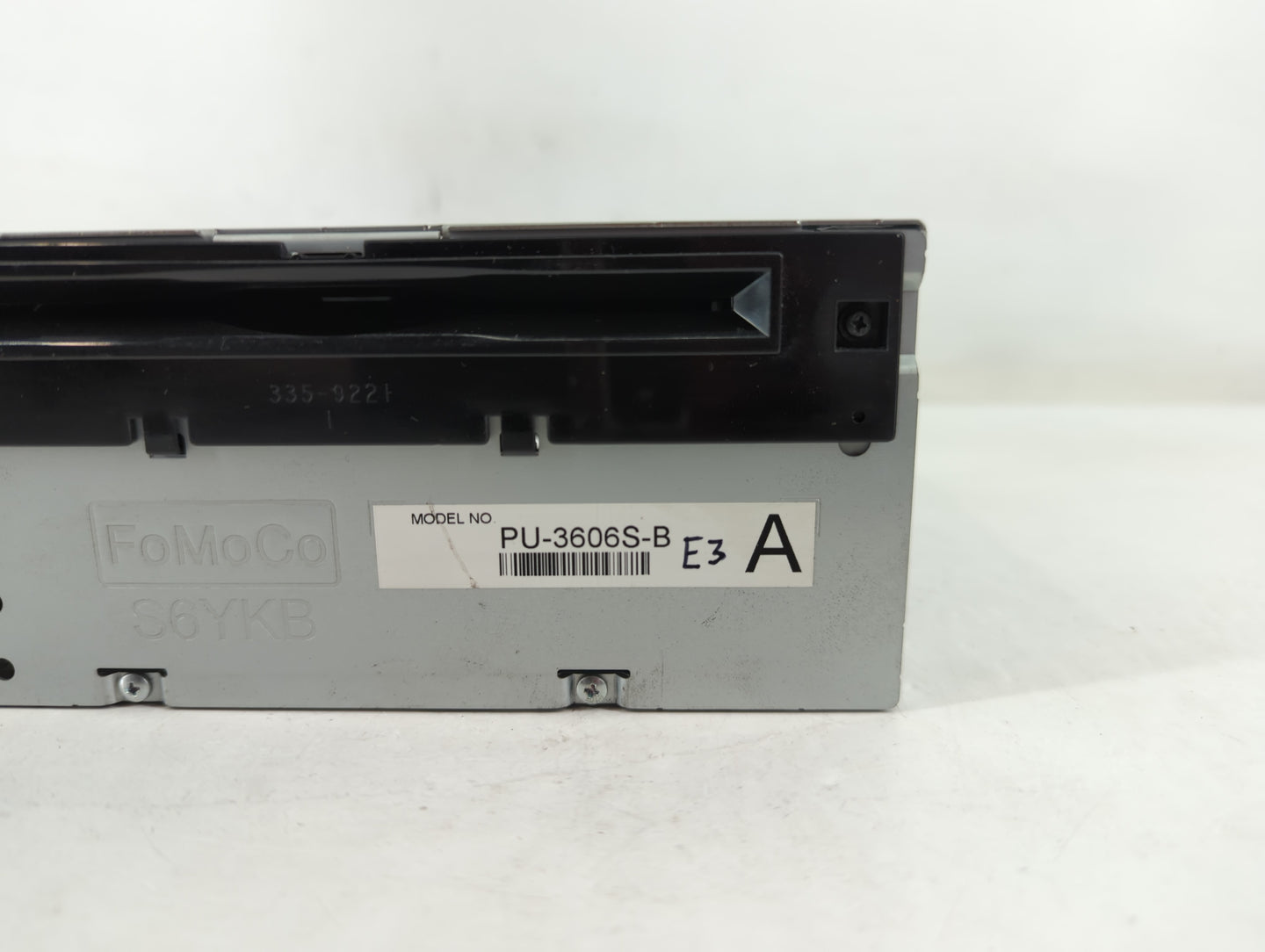 2016-2016 Ford Mustang Am Fm Cd Player Radio Receiver - Oemusedautoparts1.com