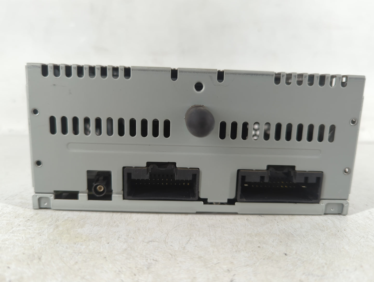 2016 Ford Mustang Radio AM FM Cd Player Receiver Replacement P/N:GR3T-19C107-DC Fits OEM Used Auto Parts - Oemusedautoparts1