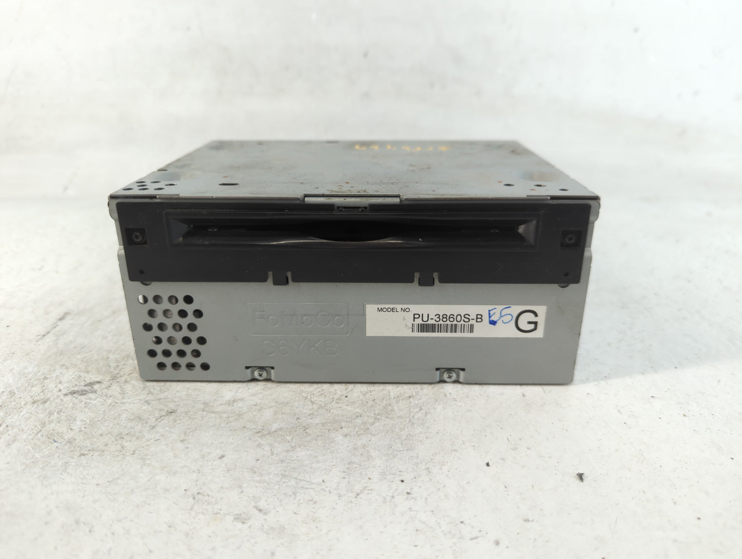 2016 Ford Mustang Radio AM FM Cd Player Receiver Replacement P/N:GR3T-19C107-MC Fits OEM Used Auto Parts - Oemusedautoparts1