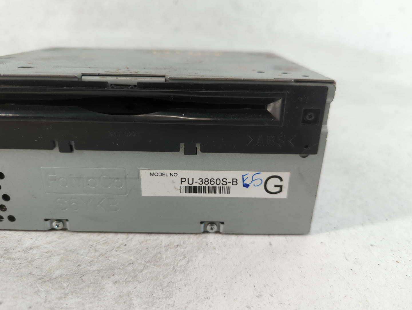 2016 Ford Mustang Radio AM FM Cd Player Receiver Replacement P/N:GR3T-19C107-MC Fits OEM Used Auto Parts - Oemusedautoparts1