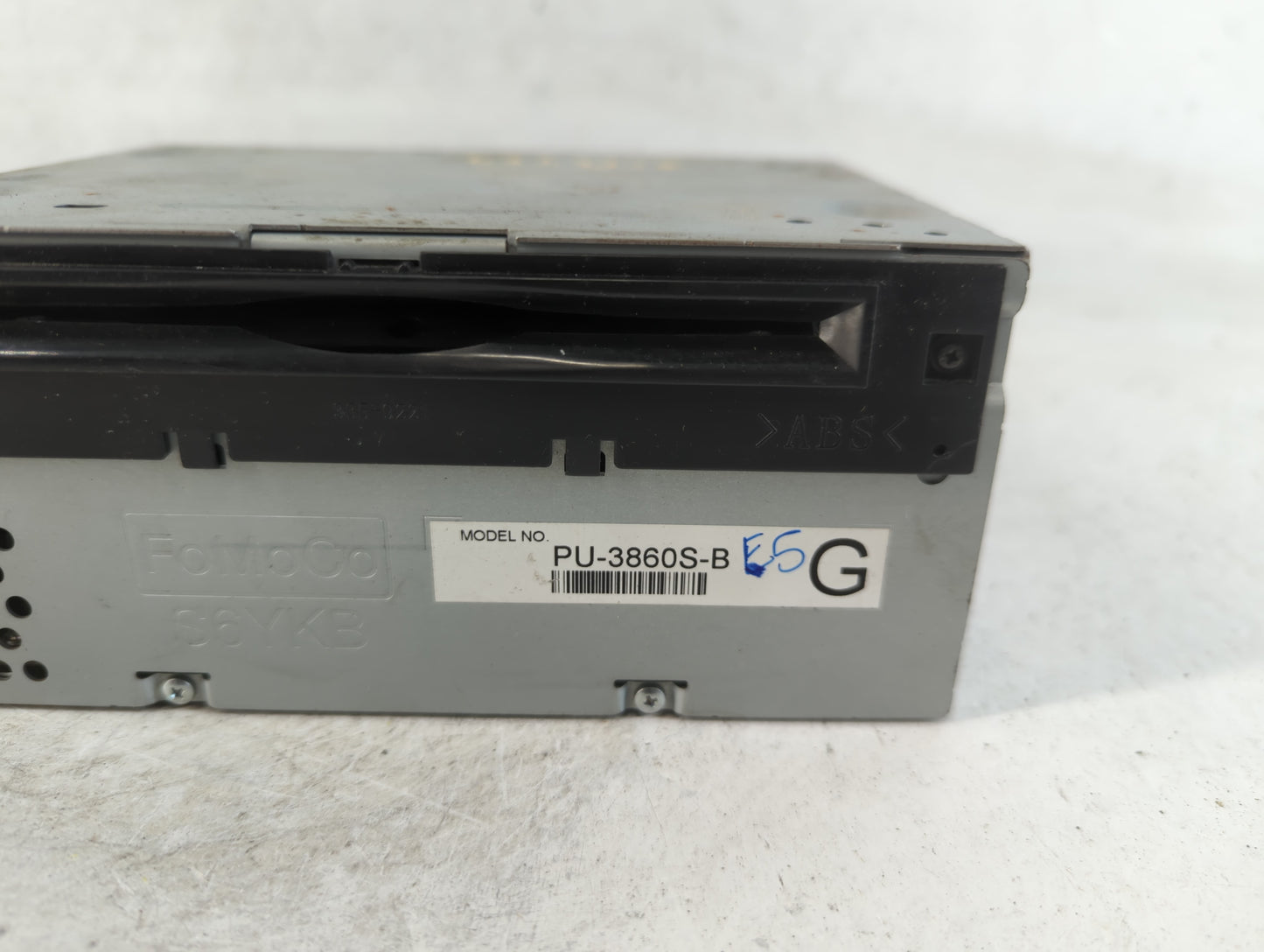 2016 Ford Mustang Radio AM FM Cd Player Receiver Replacement P/N:GR3T-19C107-MC Fits OEM Used Auto Parts - Oemusedautoparts1