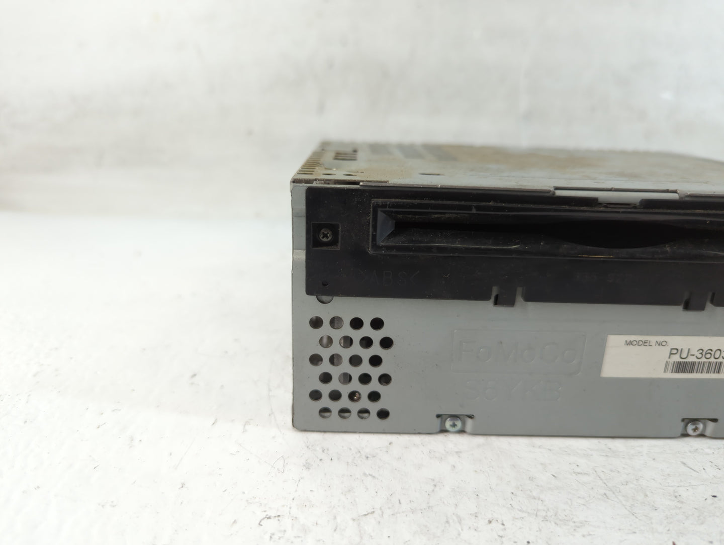 2016 Ford Mustang Radio AM FM Cd Player Receiver Replacement P/N:GR3T-19C107-DA Fits OEM Used Auto Parts - Oemusedautoparts1