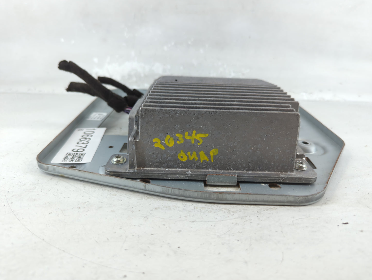 2016 Ford Taurus Radio Speaker Amplifier Dg1t-18t806-aj|329399505 - Oemusedautoparts1.com