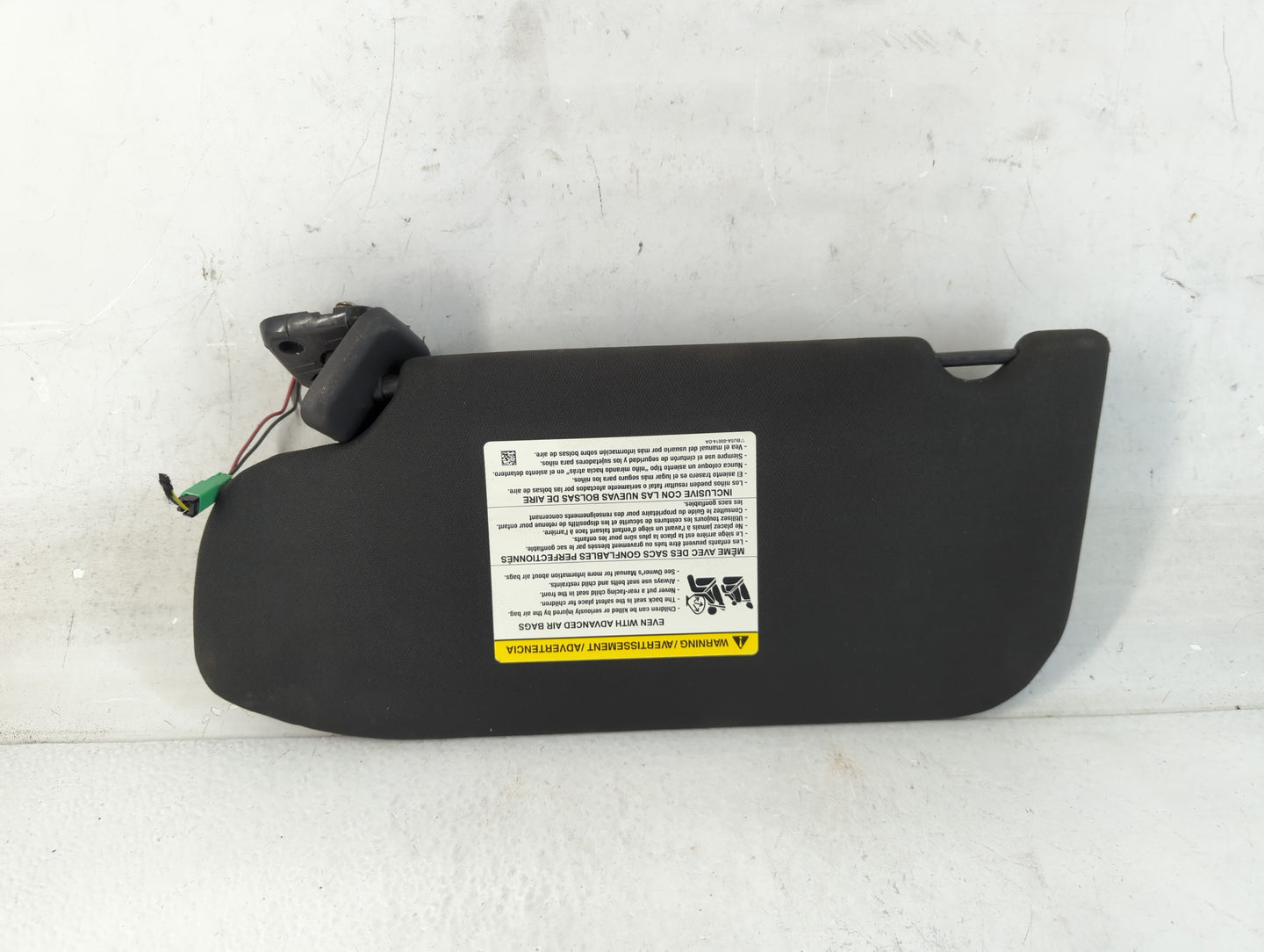 2013-2019 Ford Taurus Sun Visor Shade Replacement Passenger Right Mirror Fits OEM Used Auto Parts - Oemusedautoparts1.com