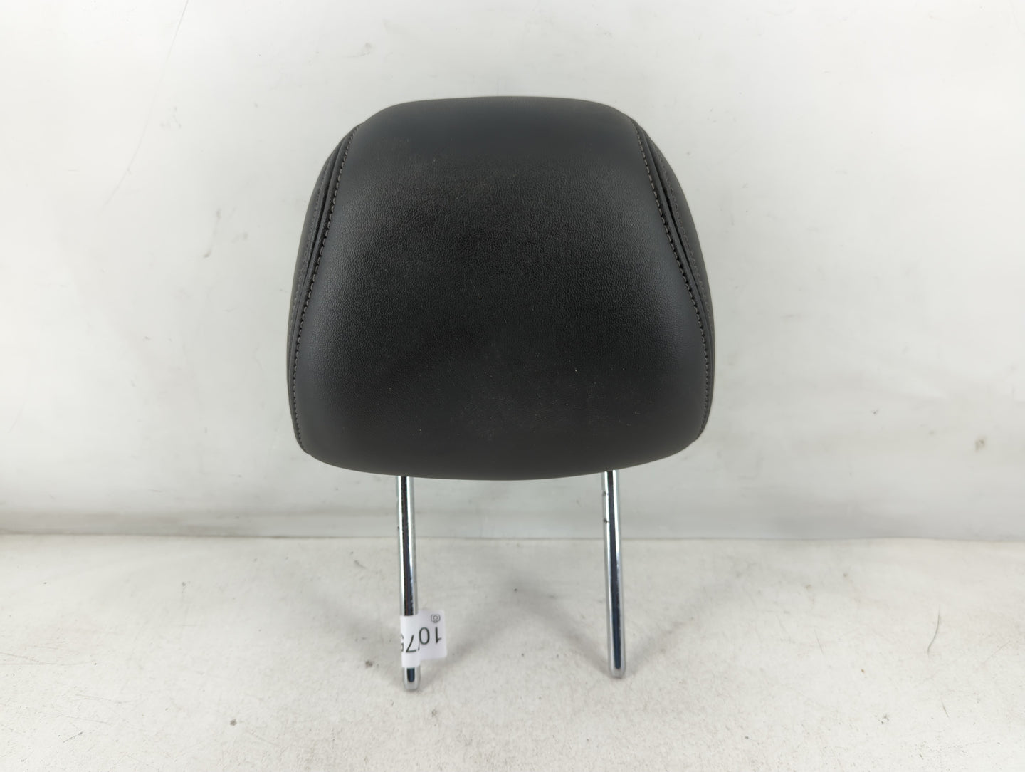 2016-2019 Ford Taurus Headrest Head Rest Front Driver Passenger Seat Fits Fits 2016 2017 2018 2019 OEM Used Auto Parts - Oem