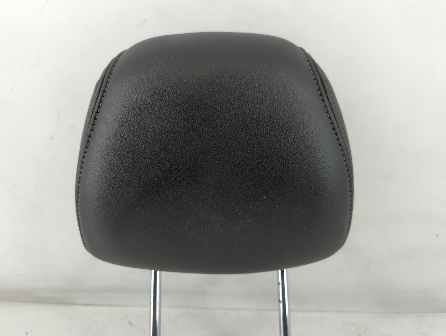 2016-2019 Ford Taurus Headrest Head Rest Front Driver Passenger Seat Fits Fits 2016 2017 2018 2019 OEM Used Auto Parts - Oem