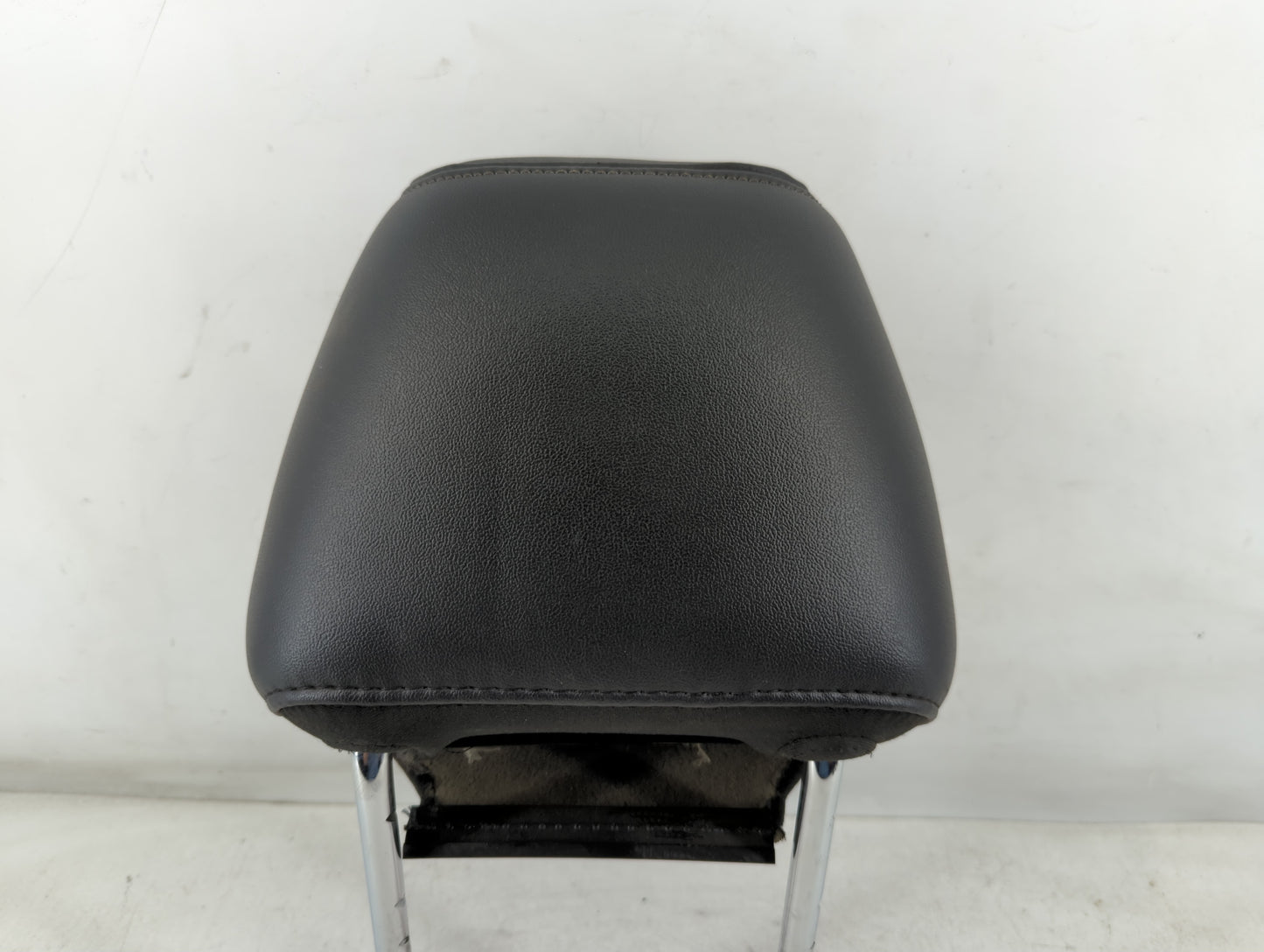 2016-2019 Ford Taurus Headrest Head Rest Front Driver Passenger Seat Fits Fits 2016 2017 2018 2019 OEM Used Auto Parts - Oem