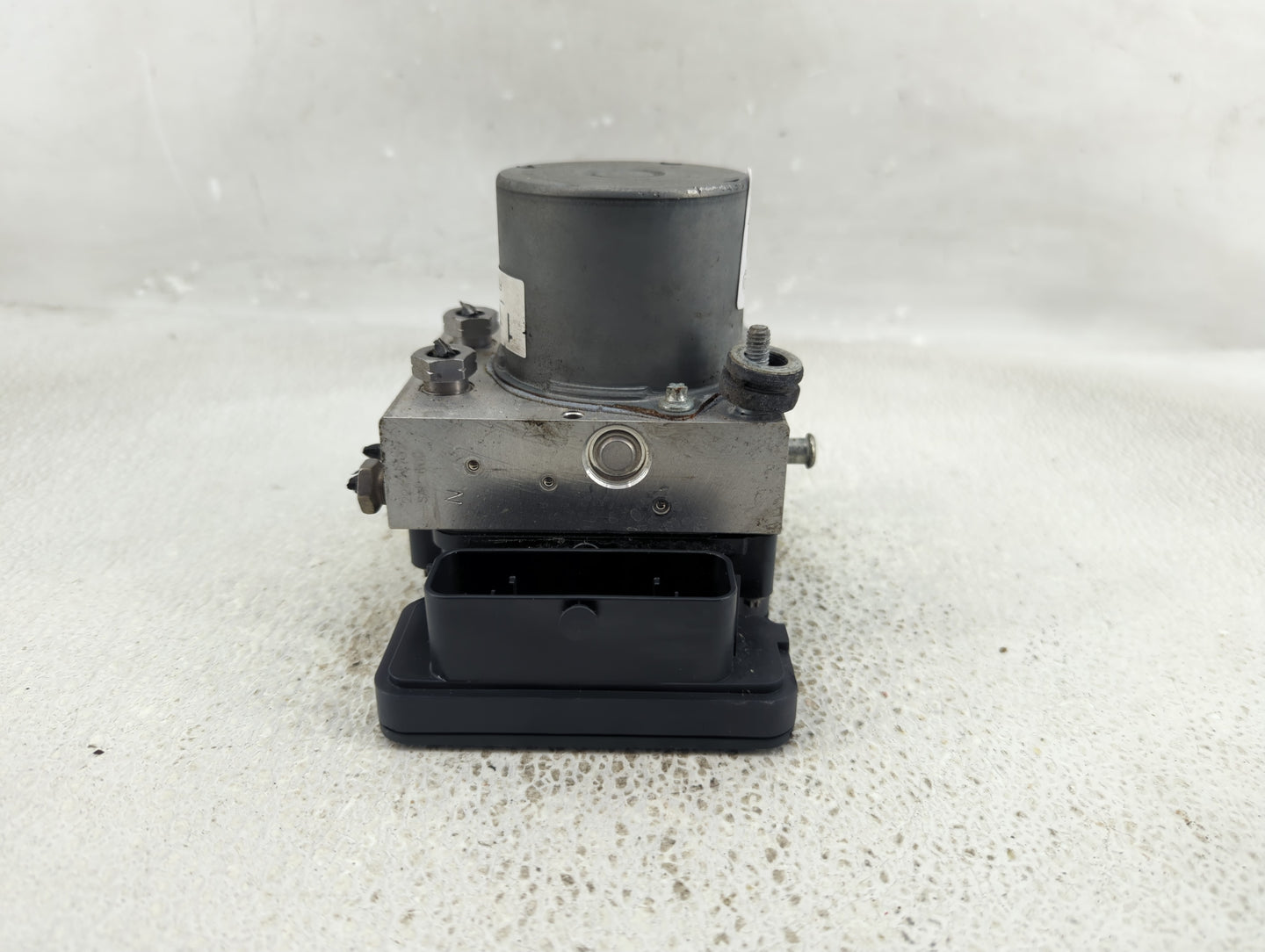 2014-2019 Ford Taurus ABS Pump Control Module Replacement P/N:FG13-2C405-A Fits Fits 2014 2015 2016 2017 2018 2019 OEM Used 