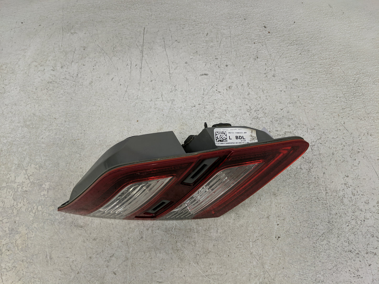 2013-2019 Ford Taurus Tail Light Assembly Driver Left OEM P/N:DG13-15B503-AN Fits Fits 2013 2014 2015 2016 2017 2018 2019 OE