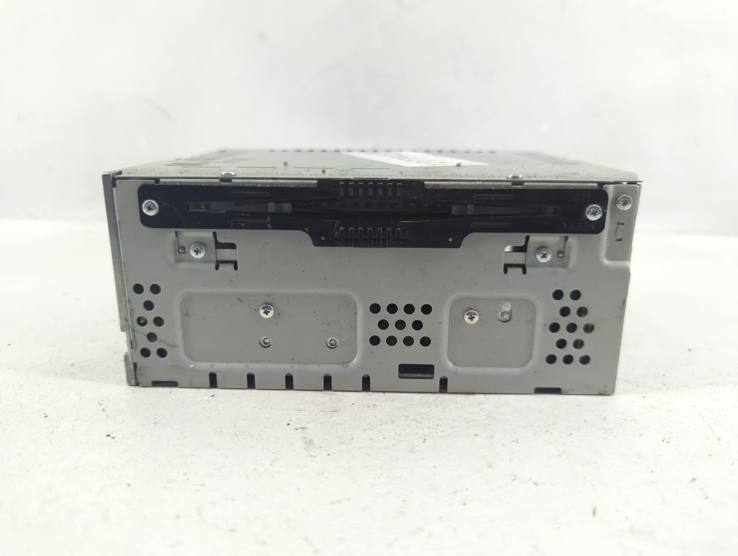 2016-2017 Ford Taurus Radio AM FM Cd Player Receiver Replacement Fits Fits 2016 2017 OEM Used Auto Parts - Oemusedautoparts1