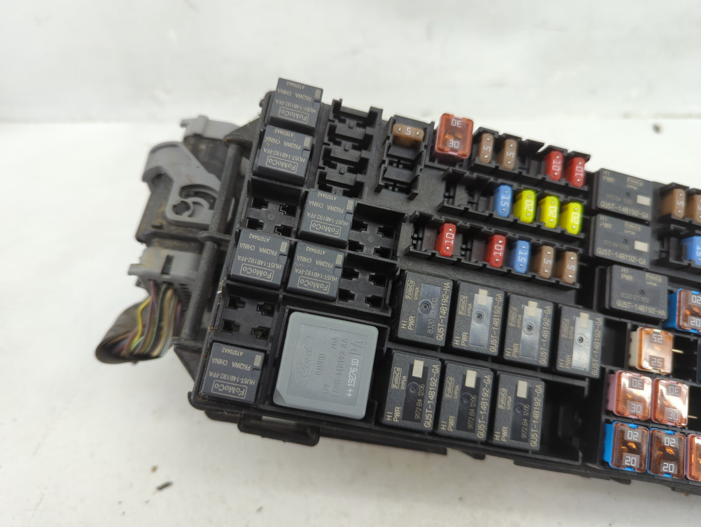 2013-2016 Ford Taurus Fusebox Fuse Box Panel Relay Module P/N:DG1T-14A003-BA Fits Fits 2013 2014 2015 2016 OEM Used Auto Par