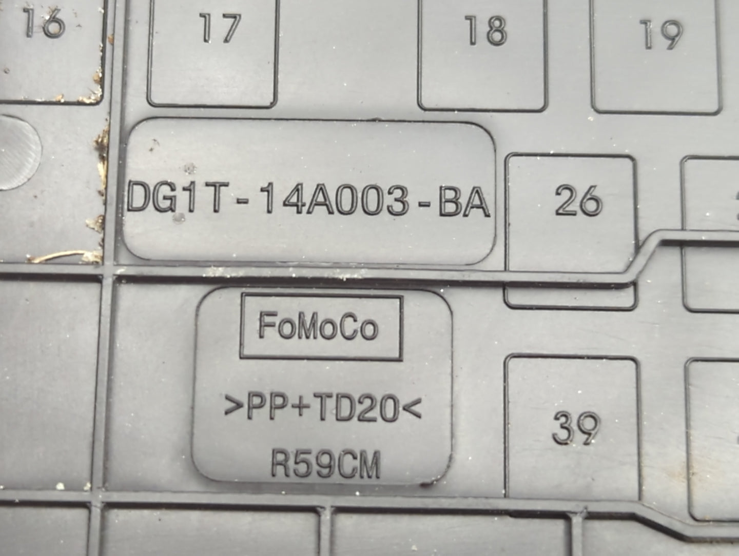 2013-2016 Ford Taurus Fusebox Fuse Box Panel Relay Module P/N:DG1T-14A003-BA Fits Fits 2013 2014 2015 2016 OEM Used Auto Par