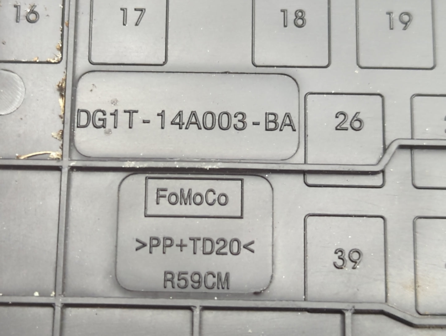 2013-2016 Ford Taurus Fusebox Fuse Box Panel Relay Module P/N:DG1T-14A003-BA Fits Fits 2013 2014 2015 2016 OEM Used Auto Par
