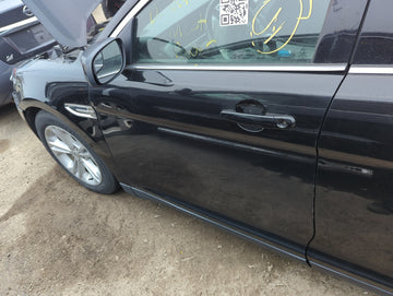 2010-2019 Ford Taurus Driver Front Door Oem - Oemusedautoparts1.com