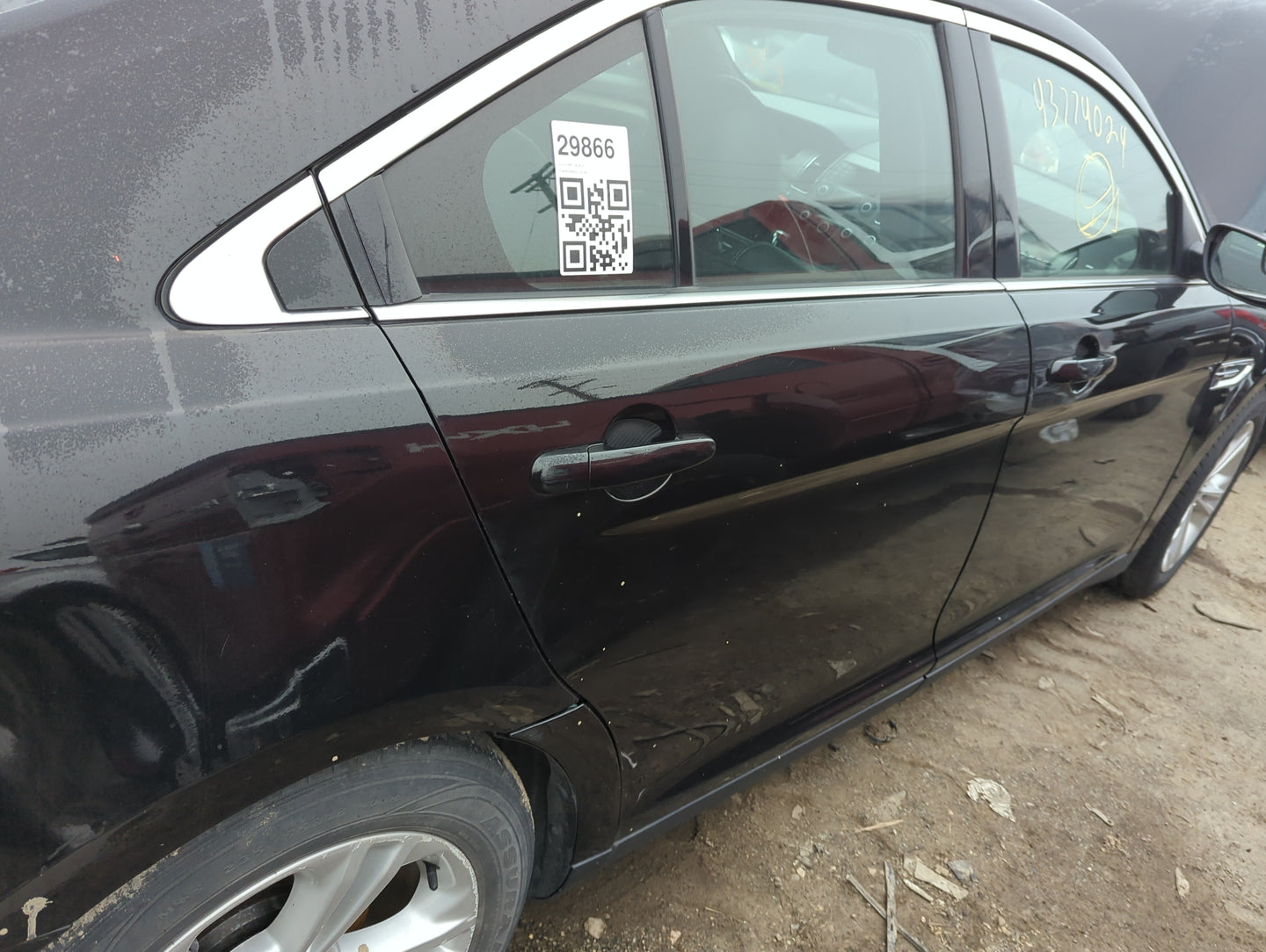 2010-2019 Ford Taurus Passenger Rear Door Oem 1399252 - Oemusedautoparts1.com