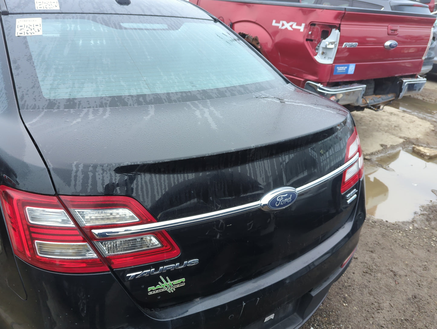 2013-2019 Ford Taurus Trunk/decklid/hatch/tailgate Oem 1399271 - Oemusedautoparts1.com