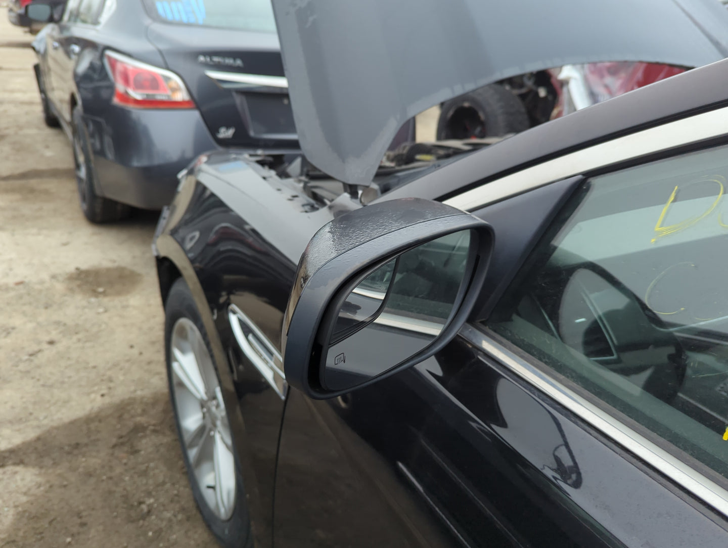 2013-2019 Ford Taurus Driver Side View Mirror - Left Door Mirror OEM Used - Oemusedautoparts1.com