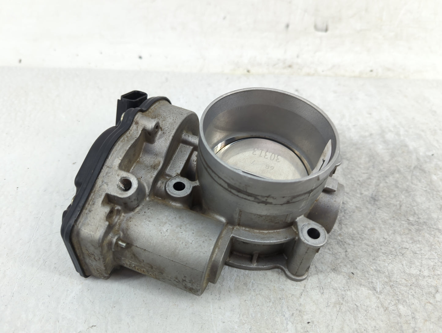 2013-2019 Ford Taurus Throttle Body Fits Fits 2011 2012 2013 2014 2015 2016 2017 2018 2019 OEM Used Auto Parts - Oemusedauto