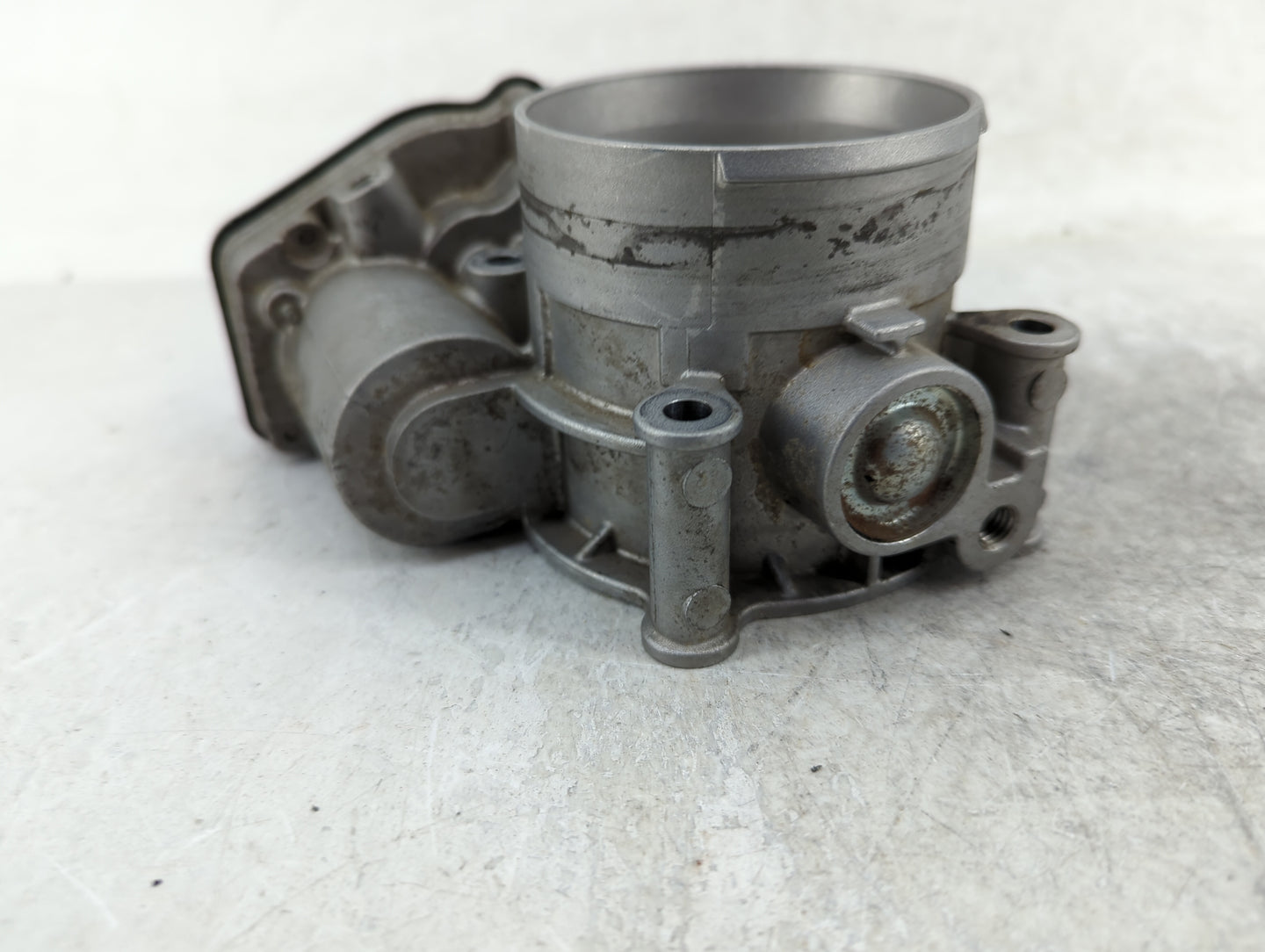 2013-2019 Ford Taurus Throttle Body Fits Fits 2011 2012 2013 2014 2015 2016 2017 2018 2019 OEM Used Auto Parts - Oemusedauto