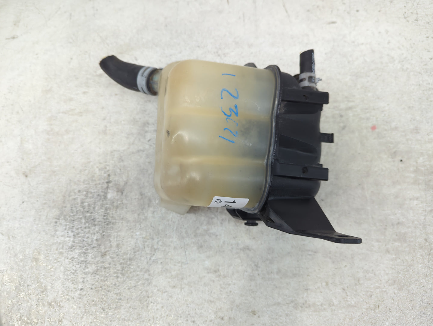 2012-2019 Ford Taurus Radiator Coolant Overflow Expansion Tank Bottle - Oemusedautoparts1.com
