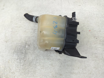 2012-2019 Ford Taurus Radiator Coolant Overflow Expansion Tank Bottle