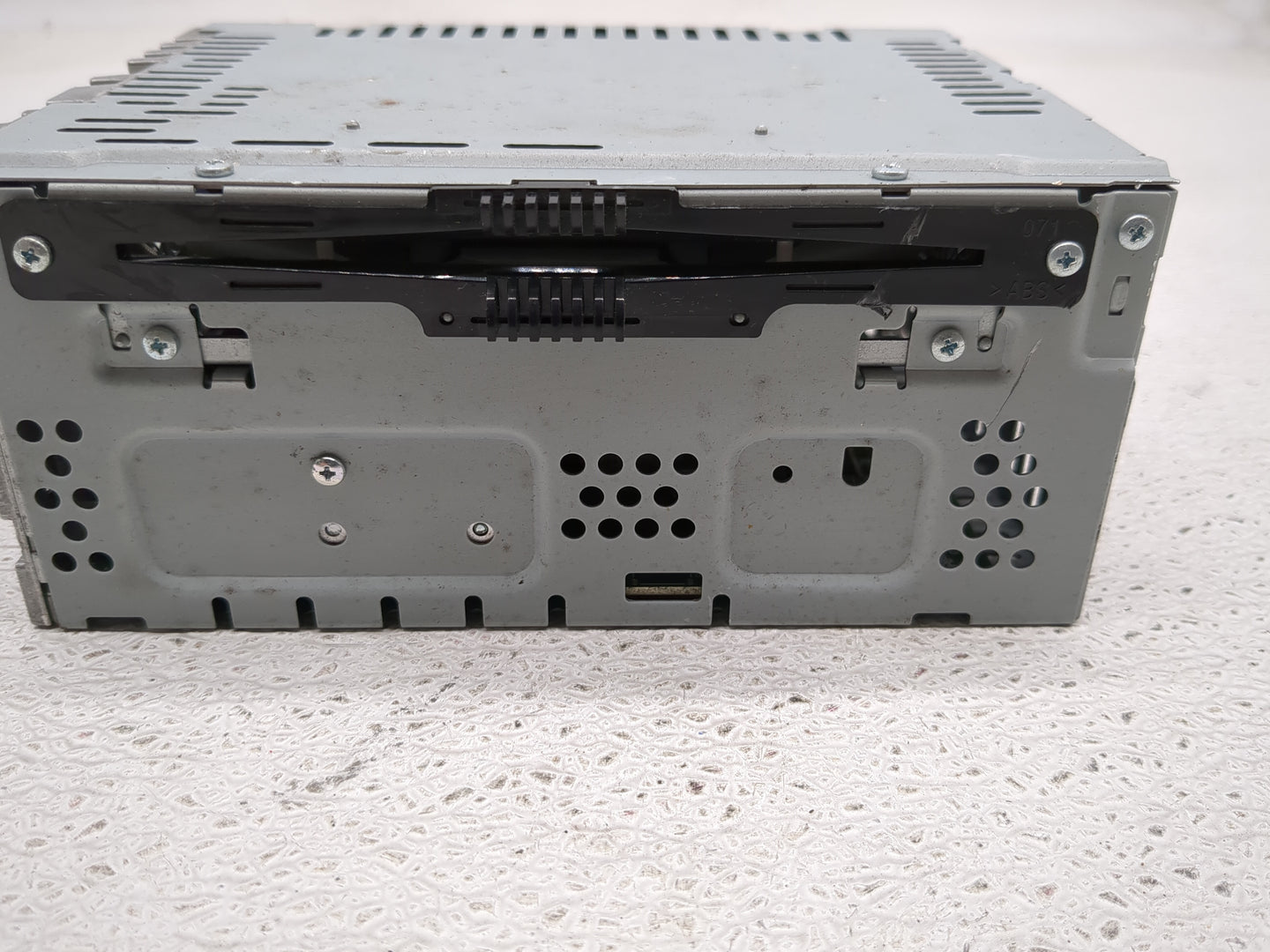 2015-2019 Ford Taurus Radio AM FM Cd Player Receiver Replacement P/N:DG1T-19C107-LD Fits Fits 2015 2016 2017 2018 2019 OEM U