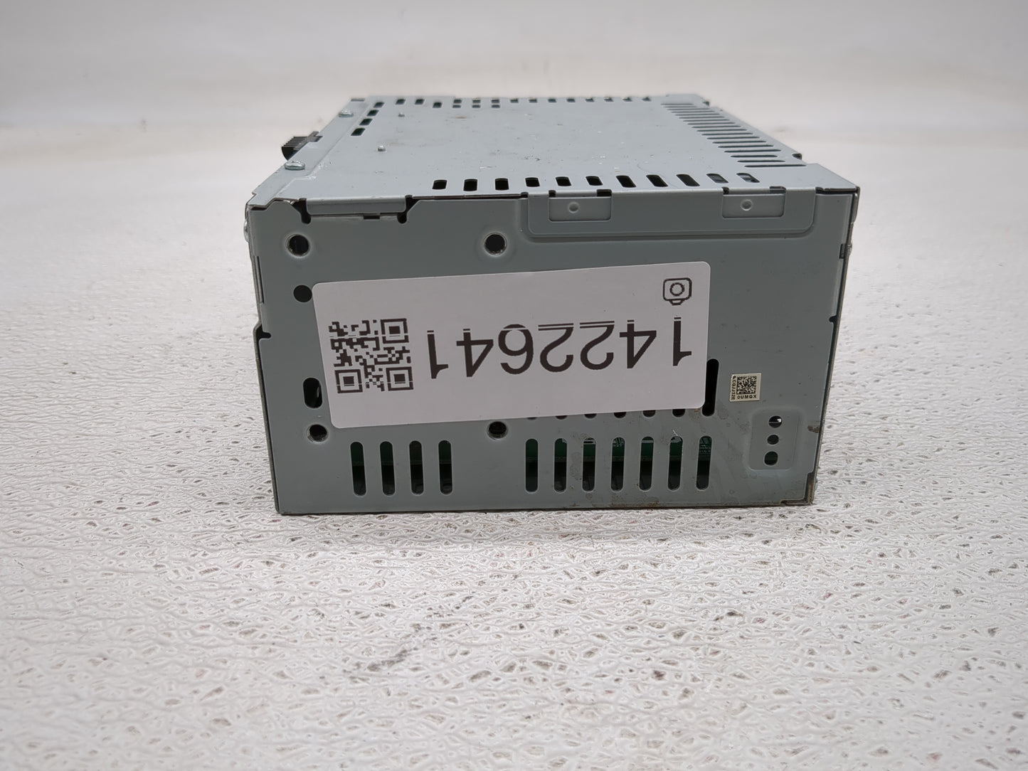 2015-2019 Ford Taurus Radio AM FM Cd Player Receiver Replacement P/N:DG1T-19C107-LD Fits Fits 2015 2016 2017 2018 2019 OEM U