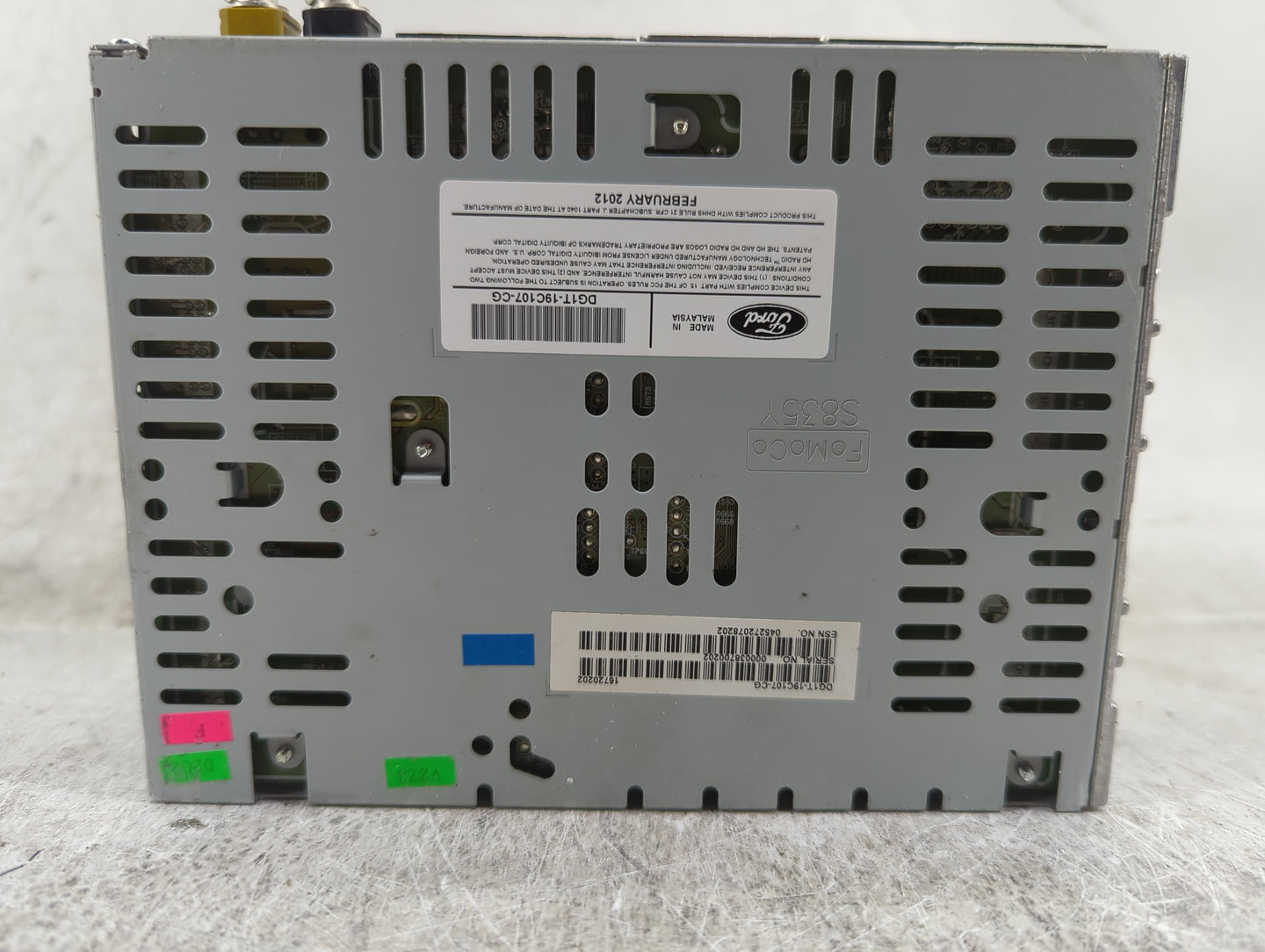 2016-2017 Ford Taurus Radio AM FM Cd Player Receiver Replacement P/N:DG1T-19C107-CG Fits Fits 2016 2017 OEM Used Auto Parts 
