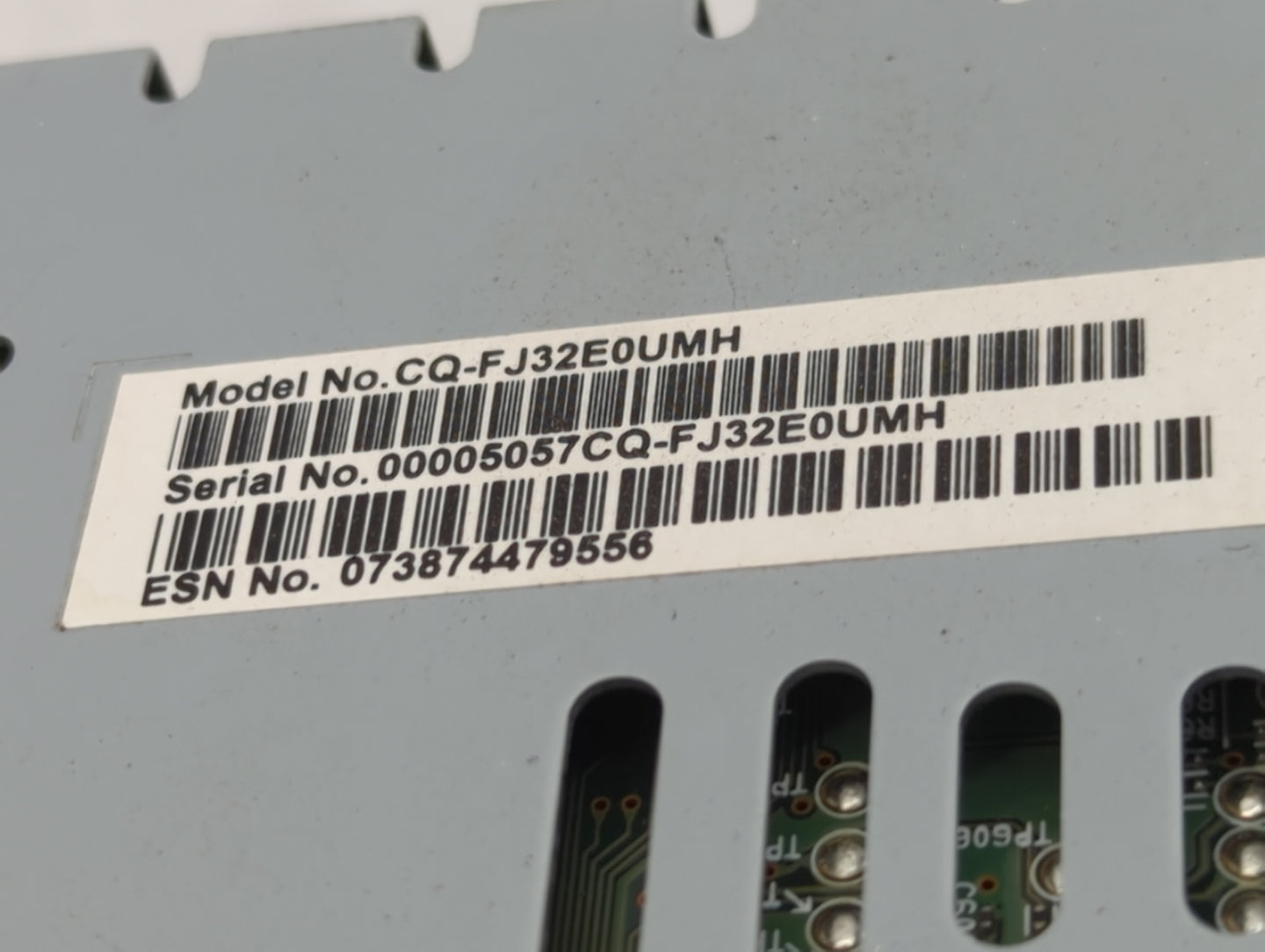 2016-2017 Ford Taurus Radio AM FM Cd Player Receiver Replacement P/N:CQ-FJ32E0UMH Fits Fits 2016 2017 OEM Used Auto Parts - 