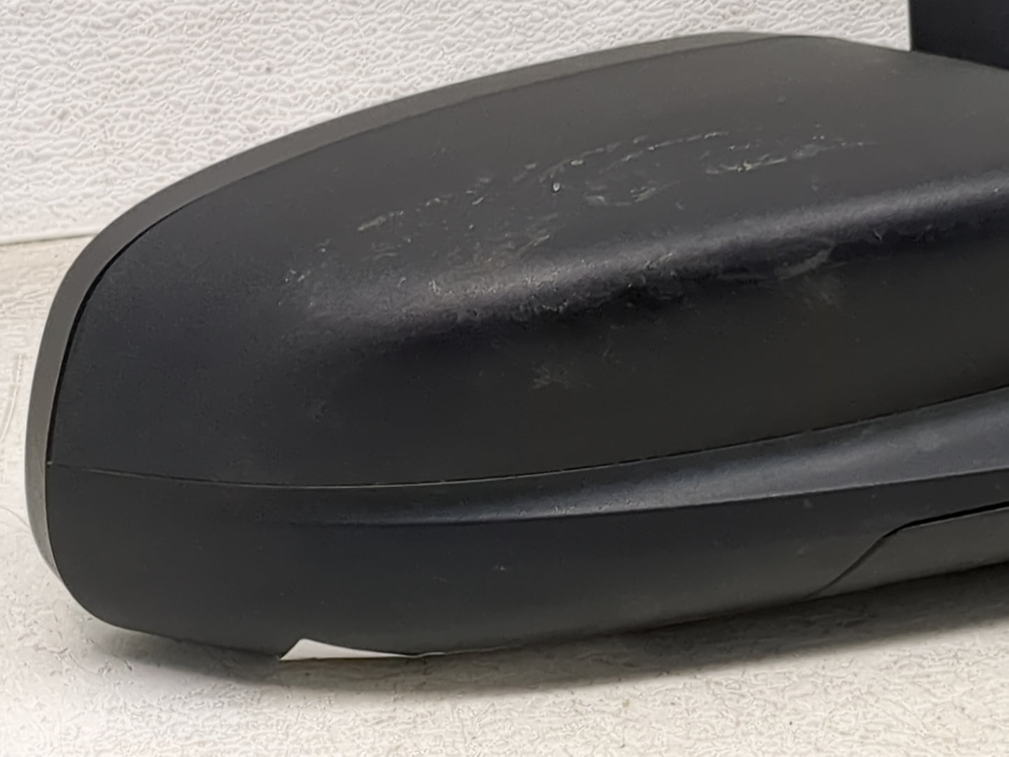 2013-2019 Ford Taurus Passenger Side View Mirror - Right Door Mirror OEM Used - Oemusedautoparts1.com
