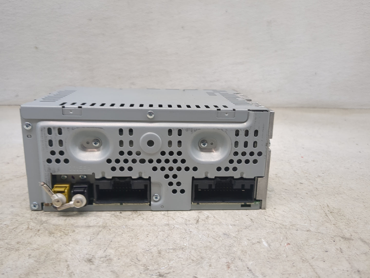 2016-2017 Ford Taurus Radio AM FM Cd Player Receiver Replacement Fits Fits 2016 2017 OEM Used Auto Parts - Oemusedautoparts1