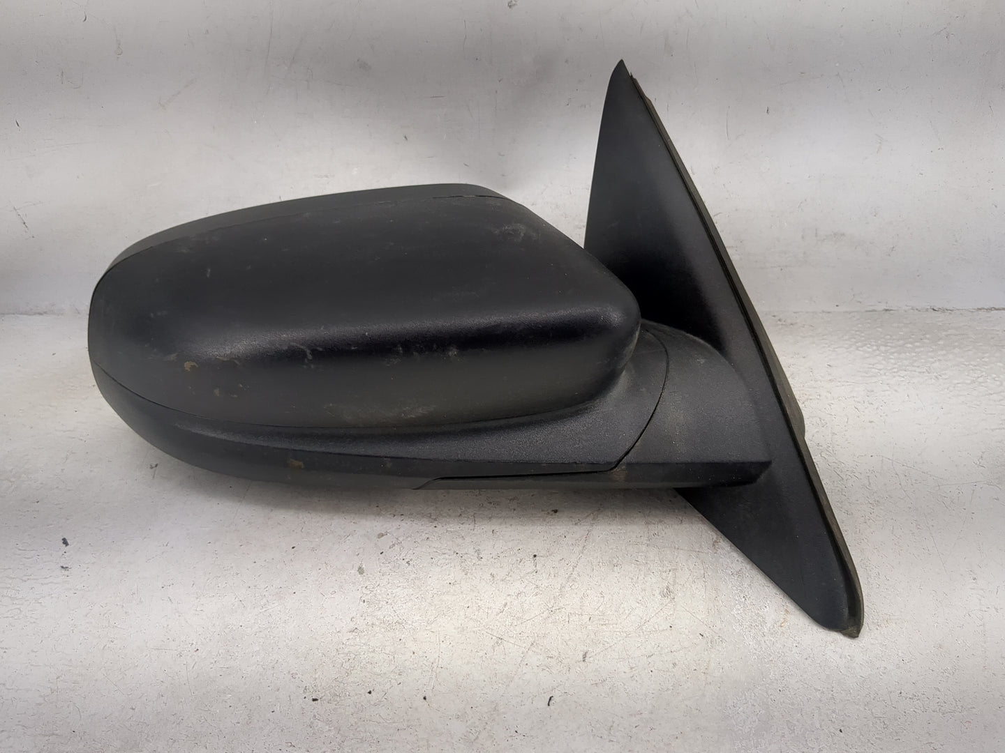 2013-2019 Ford Taurus Passenger Side View Mirror - Right Door Mirror OEM Used - Oemusedautoparts1.com