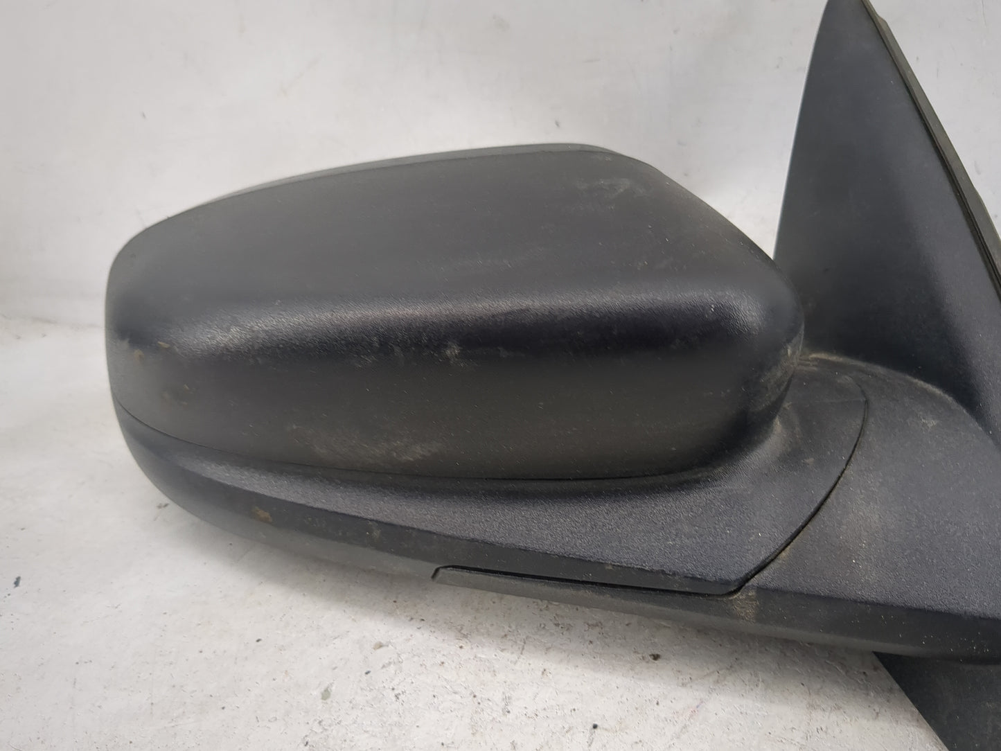 2013-2019 Ford Taurus Passenger Side View Mirror - Right Door Mirror OEM Used - Oemusedautoparts1.com