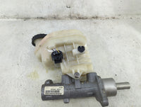 2013-2019 Ford Taurus Brake Master Cylinder 1492421 - Oemusedautoparts1.com