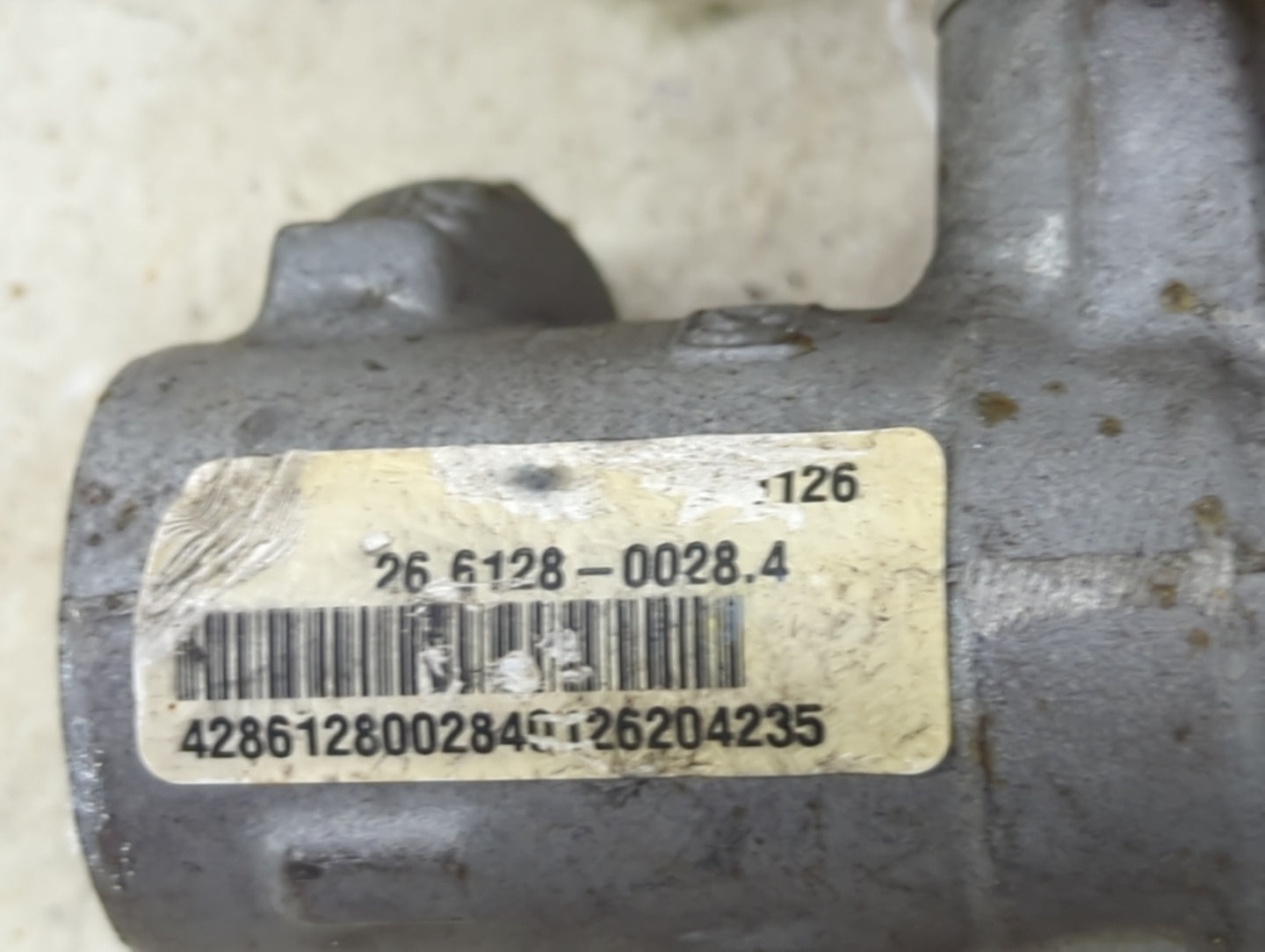 2013-2019 Ford Taurus Brake Master Cylinder 1496560 - Oemusedautoparts1.com