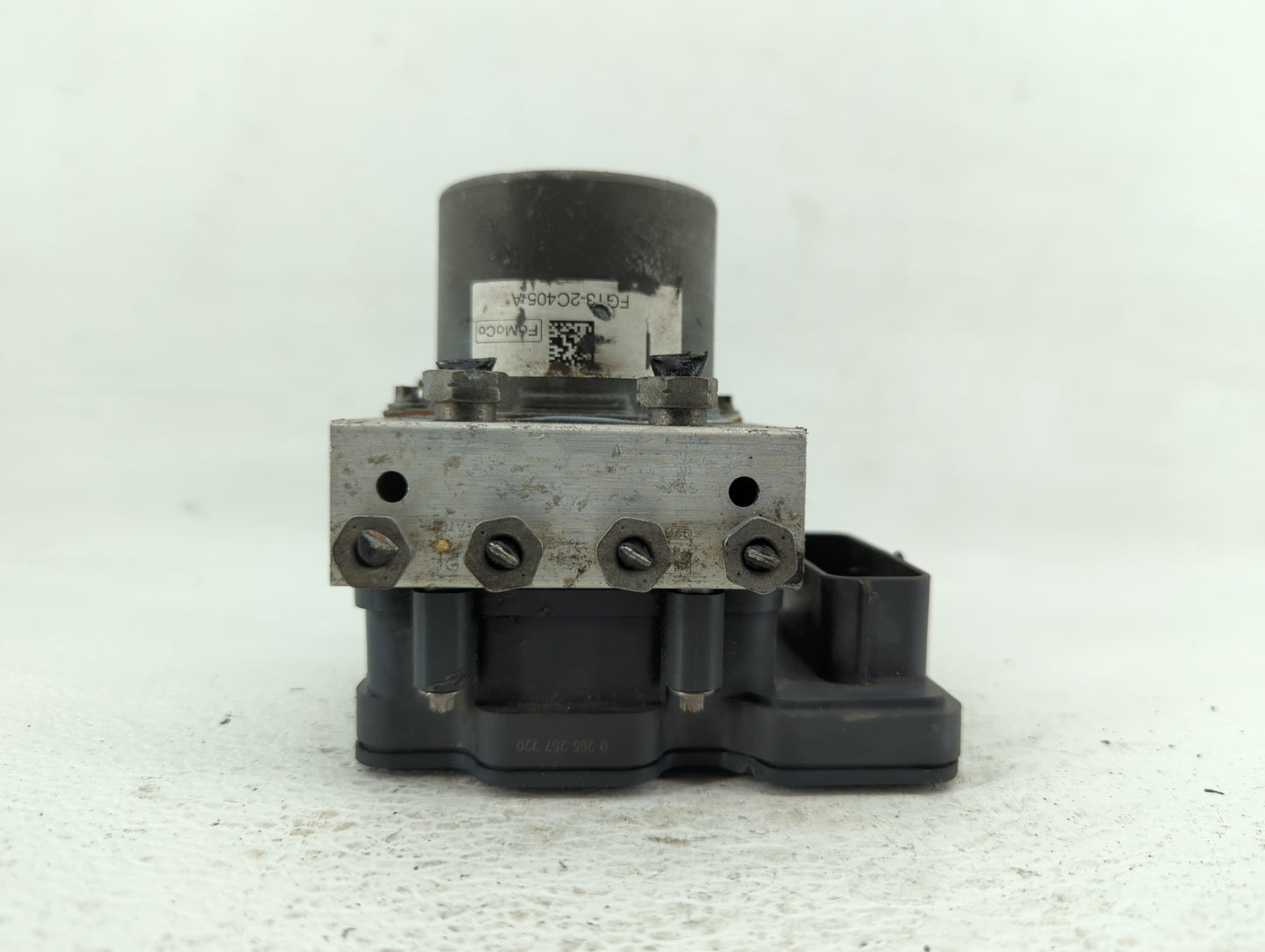 2014-2019 Ford Taurus ABS Pump Control Module Replacement P/N:FG13-2C405-AC DG13-2C405-A Fits Fits 2014 2015 2016 2017 2018 