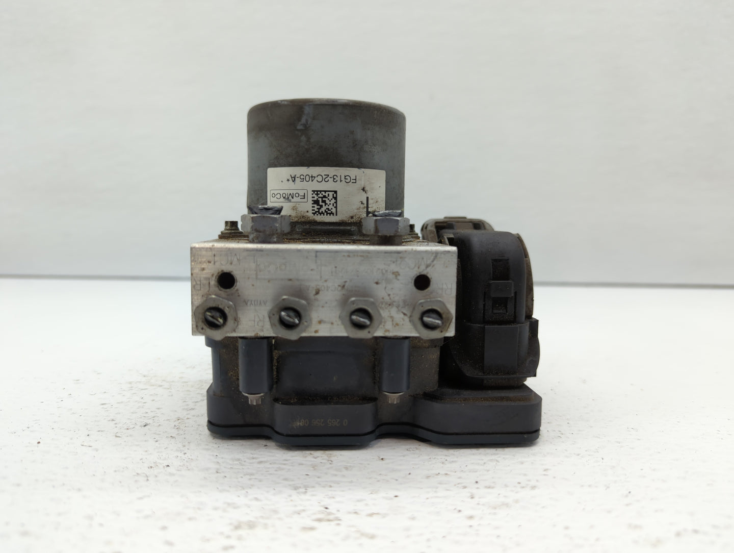 2014-2019 Ford Taurus ABS Pump Control Module Replacement P/N:FG13-2C405-AA FG13-2C405-AC Fits Fits 2014 2015 2016 2017 2018