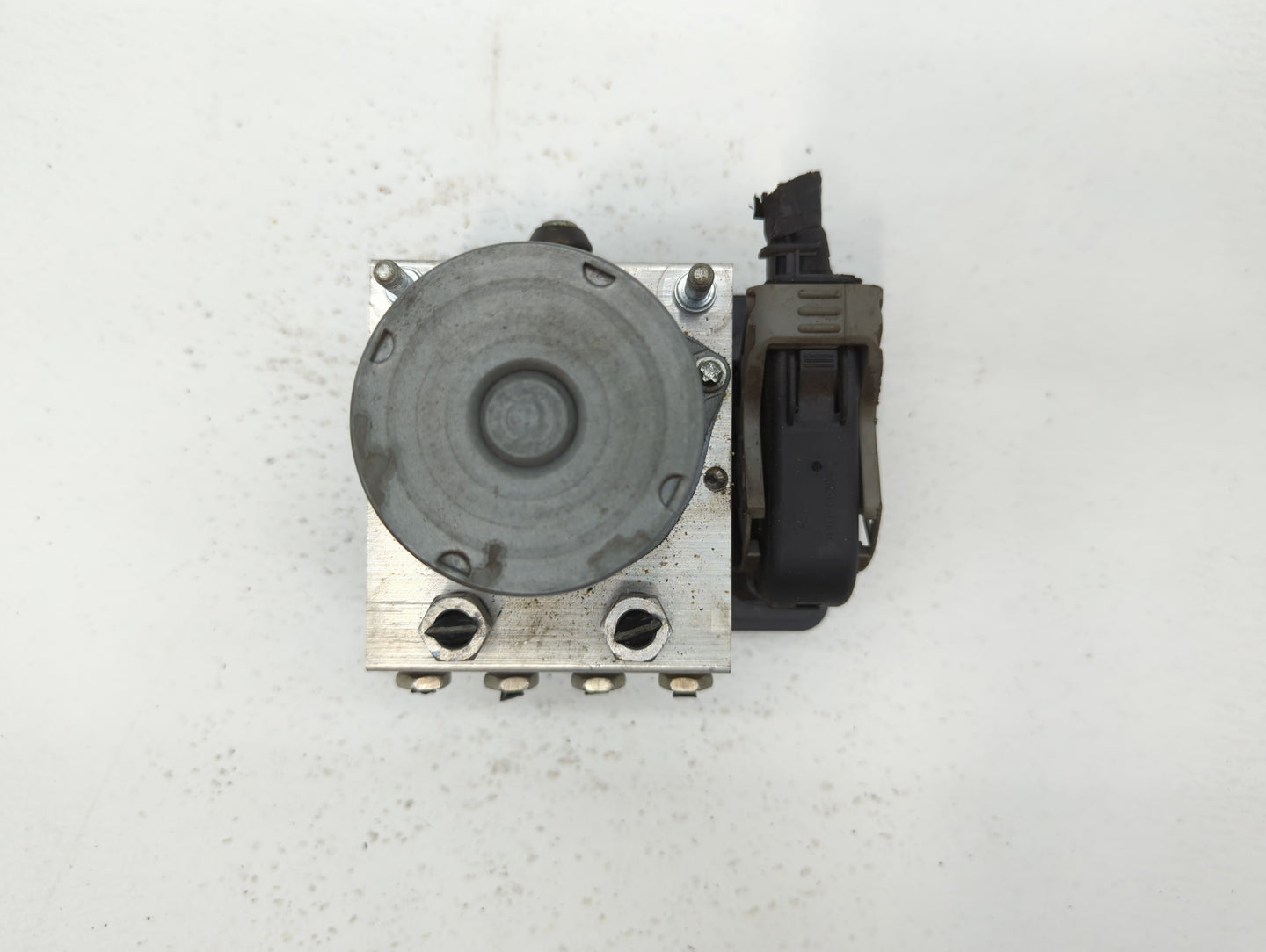 2014-2019 Ford Taurus ABS Pump Control Module Replacement P/N:FG13-2C405-AA FG13-2C405-AC Fits Fits 2014 2015 2016 2017 2018