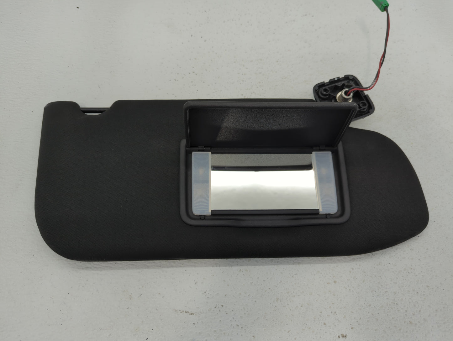 2013-2019 Ford Taurus Sun Visor Shade Replacement Passenger Right Mirror Fits OEM Used Auto Parts - Oemusedautoparts1.com